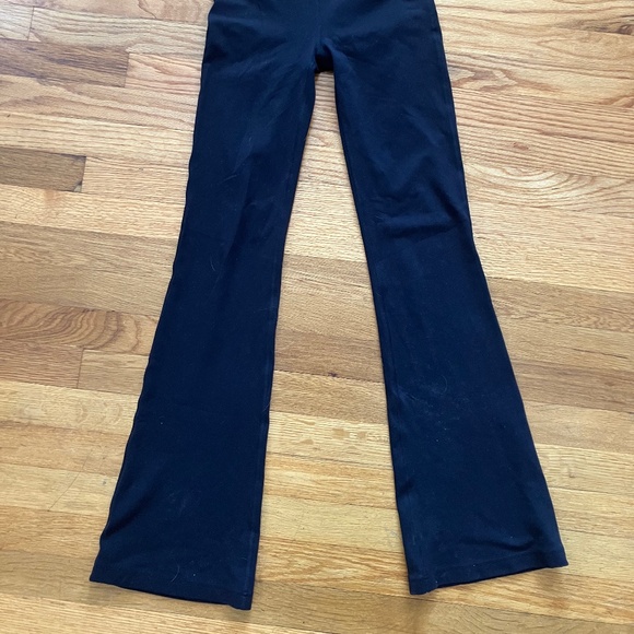 Lululemon Groove Nulu Super-High-Rise Flared Pant - Picture 4 of 6